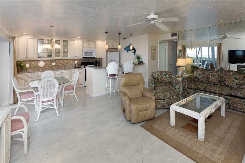 Unit F3 Sanibel Arms West