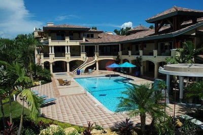 Villa Montelepre Pool